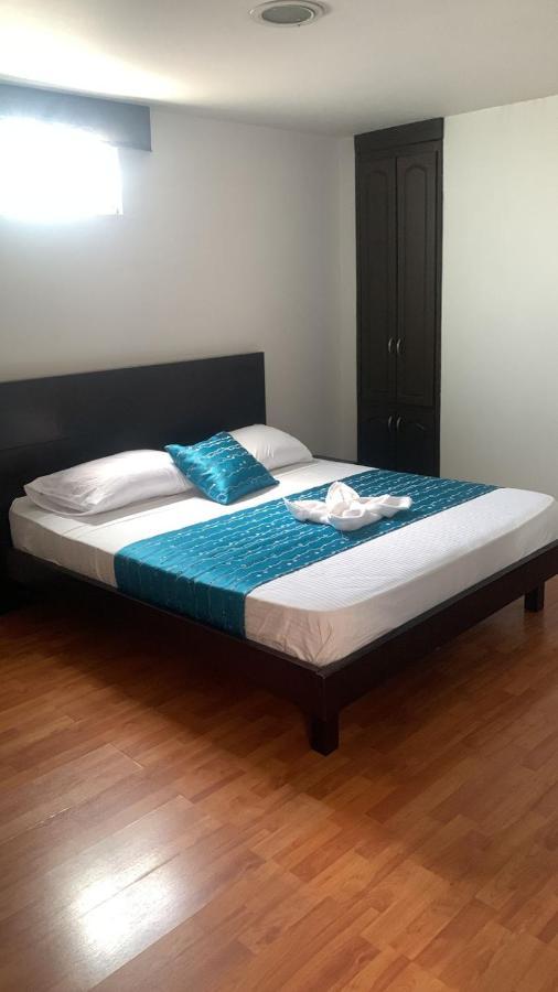 Hotel Castellon Plaza Перейра Екстериор снимка